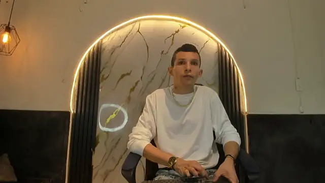 Snapshot of Isaak_26 chatting on February 15, 2026, 12:15 pm Isaak 26 online show from February 15, 2026, 12:15 pm