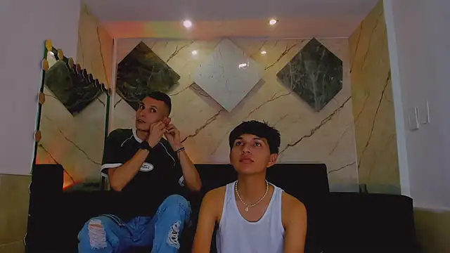 Snapshot of Isaak_26 chatting on February 17, 2026, 7:33 pm Isaak 26 online show from February 17, 2026, 7:33 pm