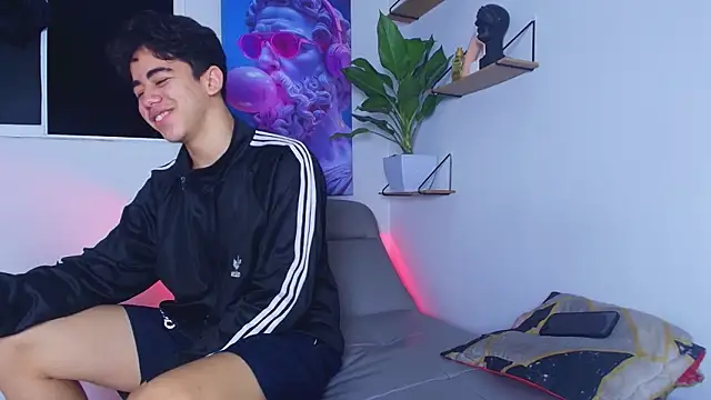 Gael moon  online show from February 26, 2026, 2:44 am