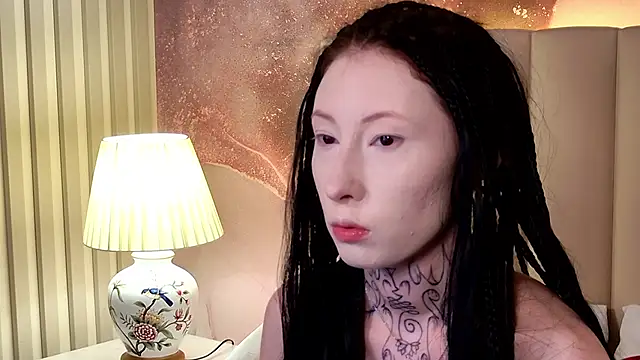 Snapshot of roxy_morrison_x chatting on June 28, 2026, 3:35 am roxy morrison x online show from June 28, 2026, 3:35 am