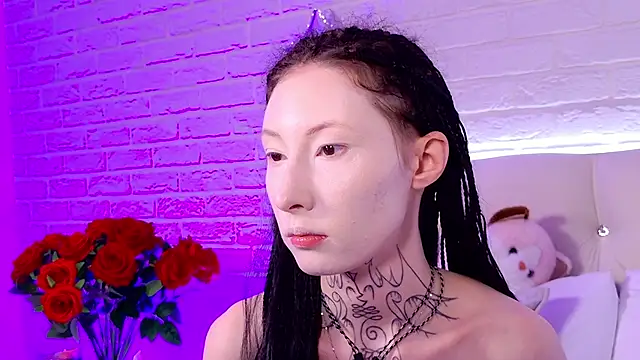 Snapshot of roxy_morrison_x chatting on June 29, 2026, 3:35 am roxy morrison x online show from June 29, 2026, 3:35 am