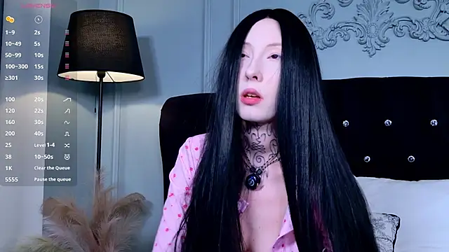Snapshot of roxy_morrison_x chatting on July 13, 2026, 4:23 am roxy morrison x online show from July 13, 2026, 4:23 am