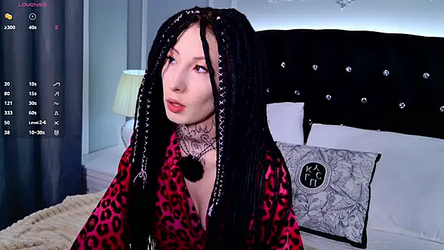 roxy morrison x online show from March 25, 2026, 5:45 pm