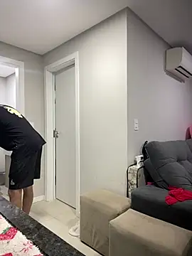 kahreal online show from April 18, 2026, 10:10 pm