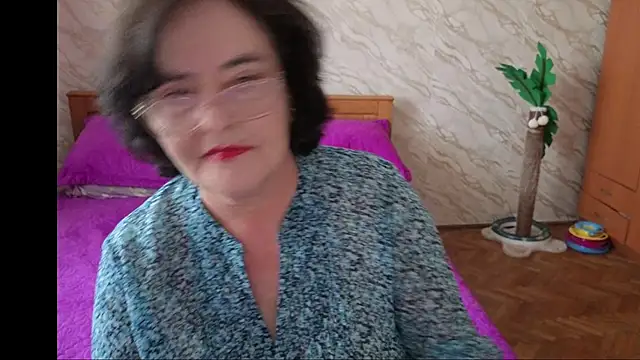 xMaryxAnne online show from April 4, 2026, 2:56 pm