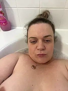 Piper Milf 36 online show from February 23, 2026, 4:07 pm