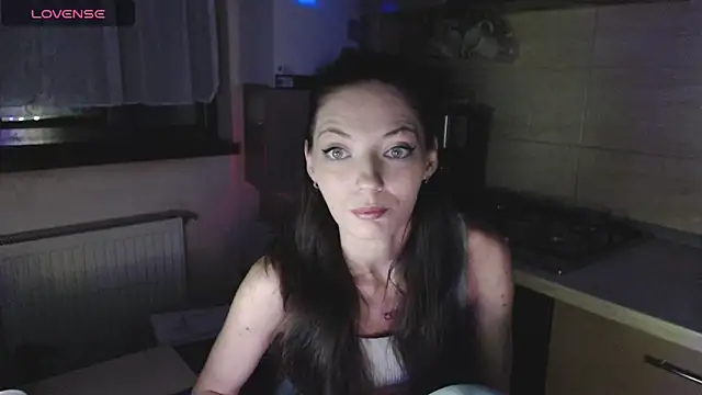 Snapshot of AyanaGrumpix chatting on June 4, 2026, 11:42 pm AyanaGrumpix online show from June 4, 2026, 11:42 pm