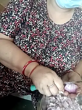 Simran 008 online show from April 18, 2026, 3:53 am