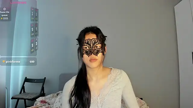 HelenBlazeTrt online show from June 7, 2026, 2:06 am