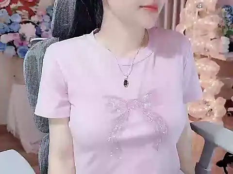 Agnelyn    online show from June 14, 2026, 1:23 pm