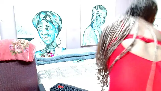 TyraHotxxx online show from April 7, 2026, 5:42 am