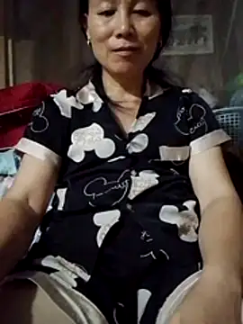 Snapshot of Kiss_love2 chatting on July 6, 2026, 3:03 pm Kiss love2 online show from July 6, 2026, 3:03 pm