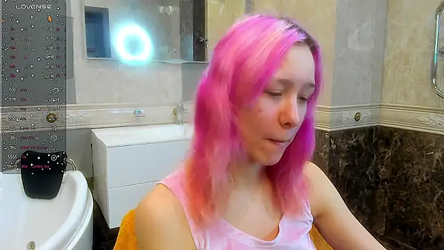 EmilyTrase online show from March 29, 2026, 1:07 am