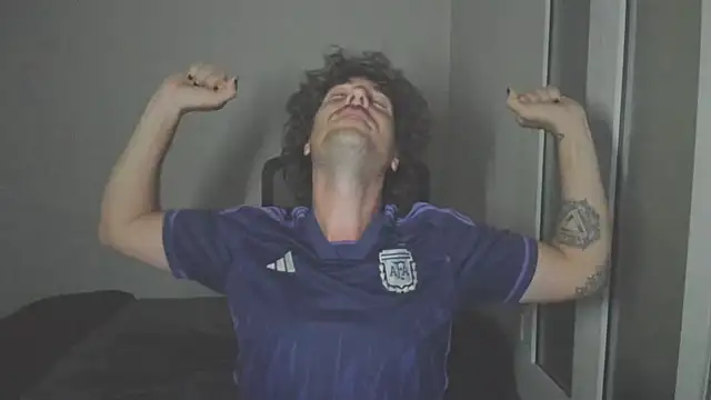 joaquin420 hot online show from April 20, 2026, 4:04 am