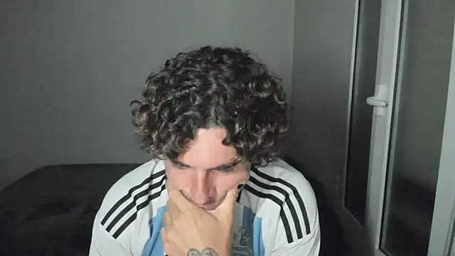 joaquin420 hot online show from April 17, 2026, 9:50 pm