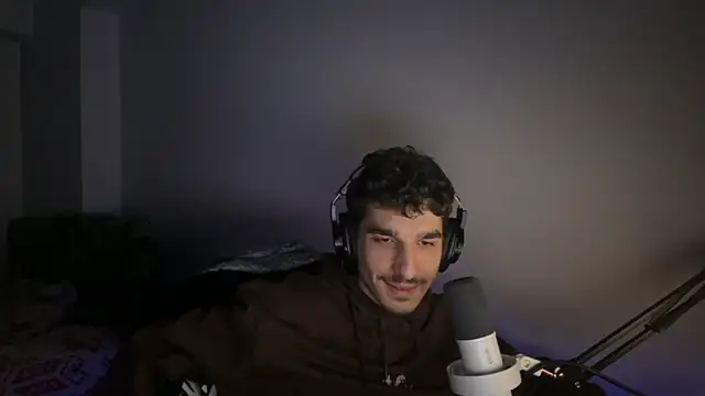 Snapshot of enesbabakral chatting on February 25, 2026, 11:15 pm enesbabakral online show from February 25, 2026, 11:15 pm