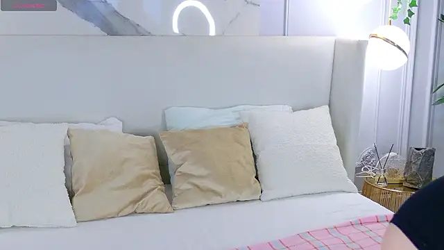 Abigail Forland online show from February 27, 2026, 5:07 am