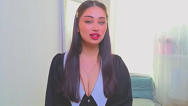 Sofia Plump online show from March 4, 2026, 9:06 am