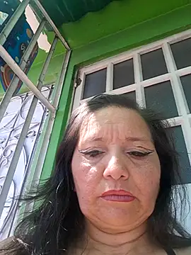 Alexamontiel  online show from April 12, 2026, 7:06 pm