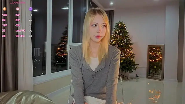 Snapshot of UWU_flower chatting on March 4, 2026, 3:31 pm UWU flower online show from March 4, 2026, 3:31 pm