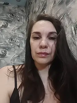 AlisaLowq online show from February 26, 2026, 7:14 pm