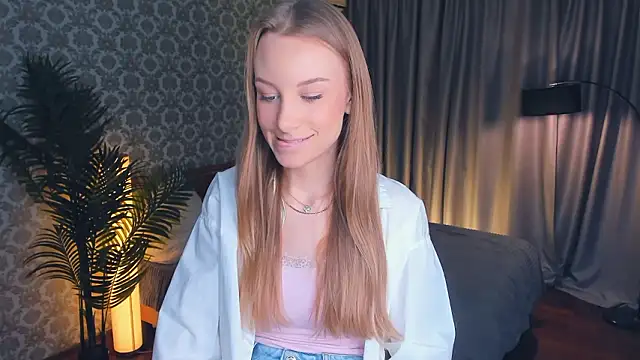 CarmenLipkin online show from March 2, 2026, 2:24 pm