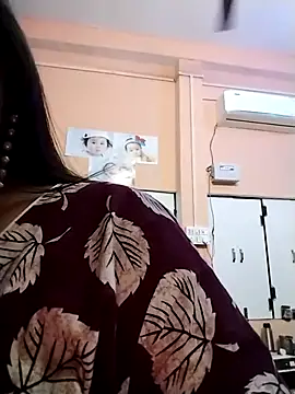 Snapshot of Newmomsexy chatting on February 22, 2026, 4:41 pm Newmomsexy online show from February 22, 2026, 4:41 pm