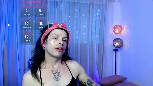 DanniHotBoy02 online show from April 20, 2026, 11:06 pm