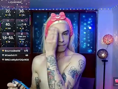 DanniHotBoy02 online show from March 13, 2026, 11:21 pm