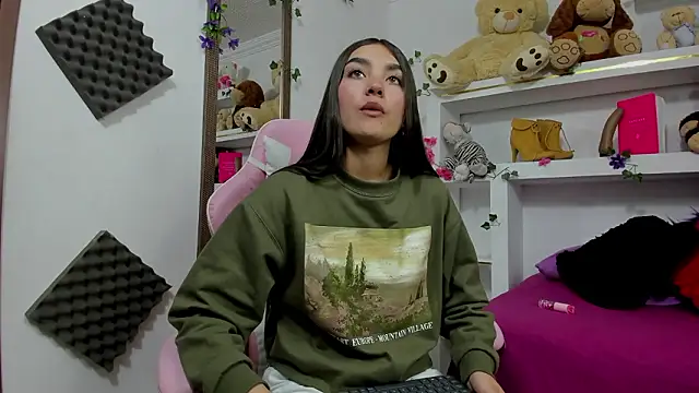 Snapshot of Mayli_rose chatting on February 25, 2026, 8:08 pm Mayli rose online show from February 25, 2026, 8:08 pm