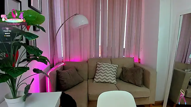 Maya-jhons online show from April 18, 2026, 1:24 pm