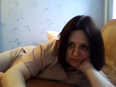 LockyCharm111 online show from May 13, 2026, 4:36 pm