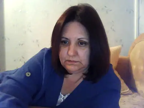 LockyCharm111 online show from May 14, 2026, 6:49 pm