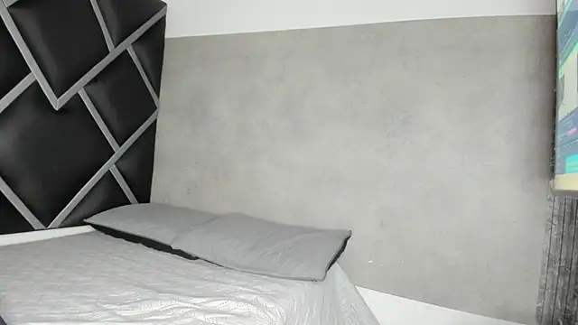 dulce 34 online show from March 2, 2026, 8:27 pm