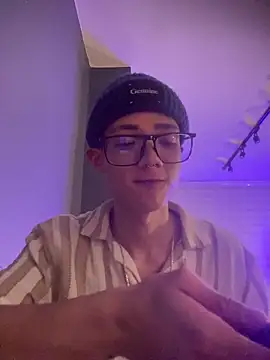 Snapshot of Santi_Princex chatting on June 6, 2026, 10:26 pm Santi Princex online show from June 6, 2026, 10:26 pm
