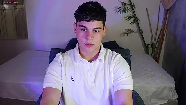 eithan jonnes online show from February 19, 2026, 11:12 pm