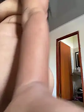 Lucy strong1 online show from February 28, 2026, 10:20 pm