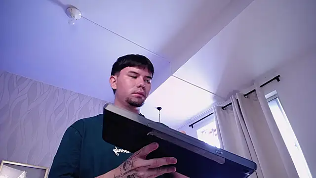 KaiStein online show from February 17, 2026, 6:27 pm