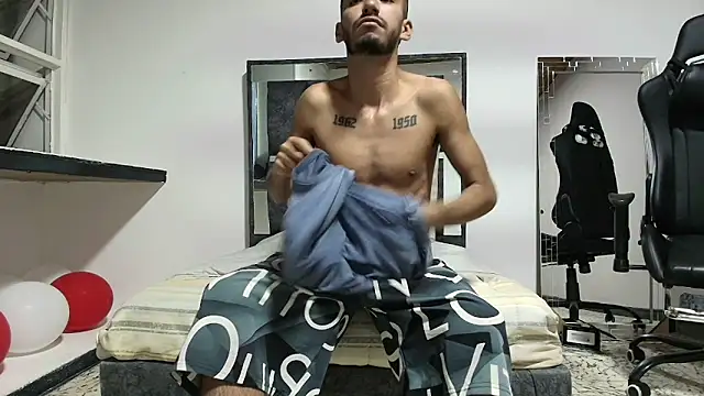 Noah-JONES online show from February 18, 2026, 3:48 am