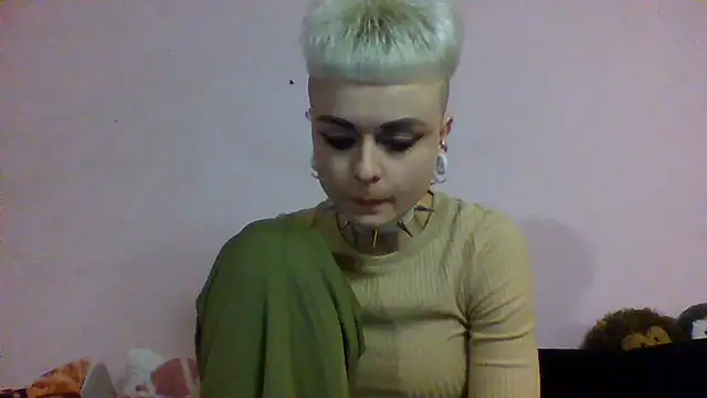 Snapshot of AlisaDear257 chatting on March 4, 2026, 12:46 pm AlisaDear257 online show from March 4, 2026, 12:46 pm