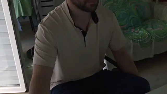 Snapshot of Luchash chatting on May 19, 2026, 12:01 pm Luchash online show from May 19, 2026, 12:01 pm