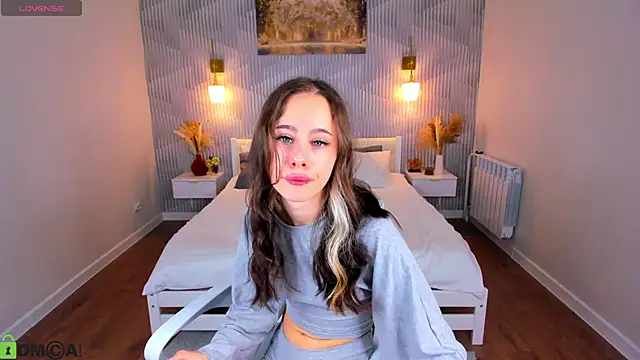 kristi kitss online show from March 14, 2026, 1:11 am