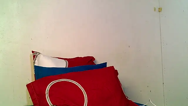 Mabelle Eveline online show from April 18, 2026, 9:44 am