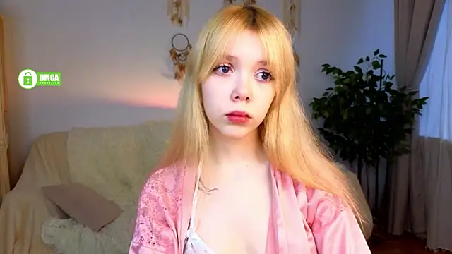 Snapshot of Rochelle_kitty chatting on March 4, 2026, 2:47 pm Rochelle kitty online show from March 4, 2026, 2:47 pm