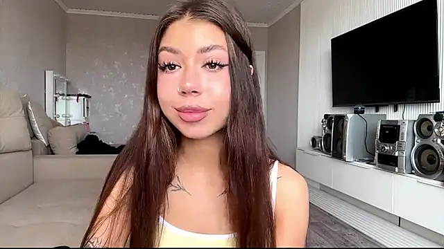 You Club Winx online show from April 19, 2026, 7:20 am