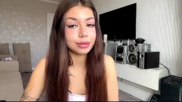 You Club Winx online show from April 3, 2026, 7:04 am