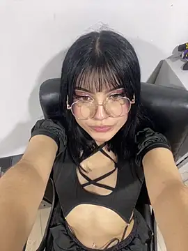 SamanthaVelvettAss online show from February 10, 2026, 3:33 pm