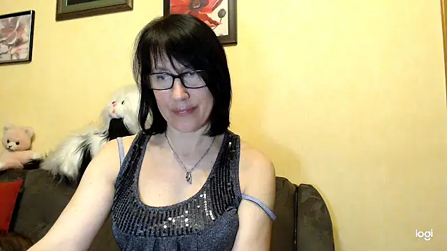 Snapshot of Vlastelina chatting on March 3, 2026, 8:16 pm Vlastelina online show from March 3, 2026, 8:16 pm