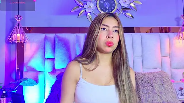 ValeryGomezz online show from July 1, 2026, 2:50 pm