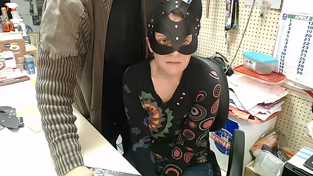 CpLauraMauro online show from April 23, 2026, 12:29 pm